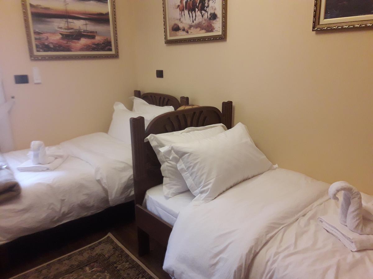 Hotel Vila Mano 科尔察 外观 照片